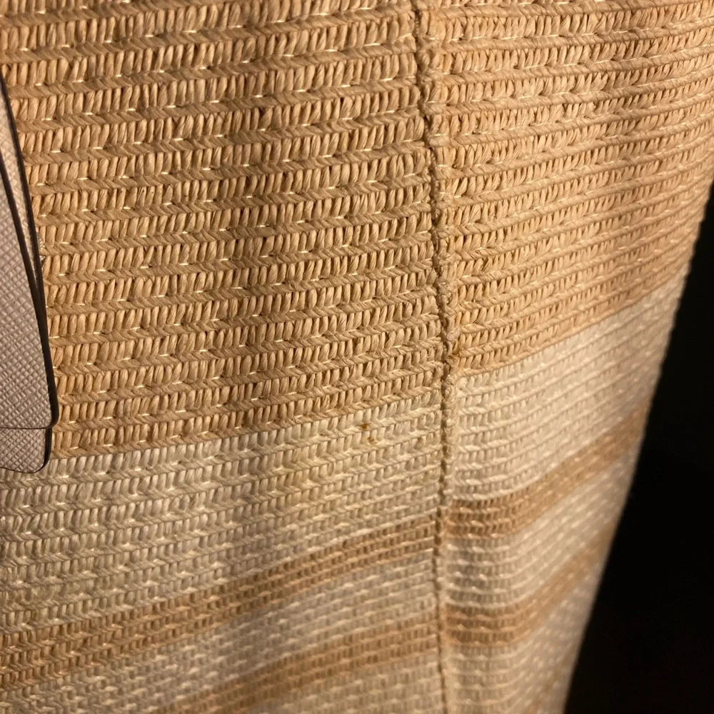 Kate Spade Beige and White Tote SHOULDERBAG Bag
